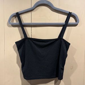 Black cropped tank top